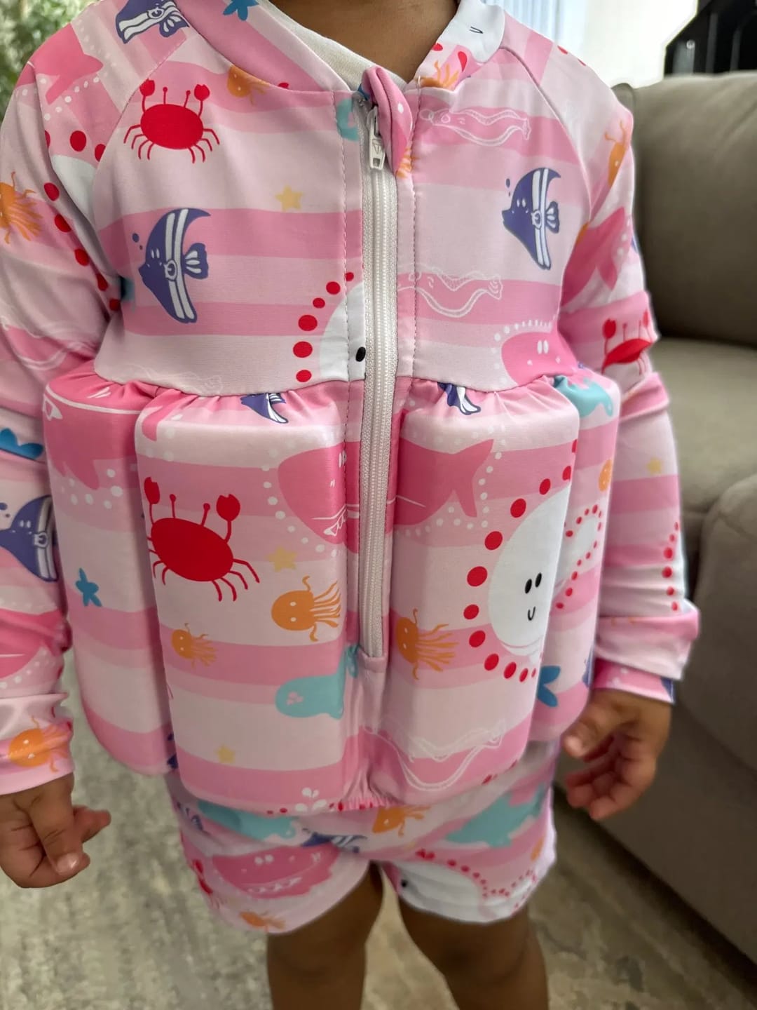 Customer photo review of Kinder Schwimmweste UV Schutz | Schwimmanzug mit Auftrieb