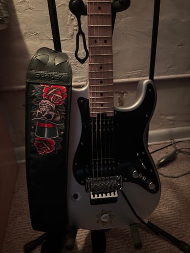 Customer photo review of ZERO-G Pro Guitar & Bass Strap | Zero-Gravity Weight Relief
