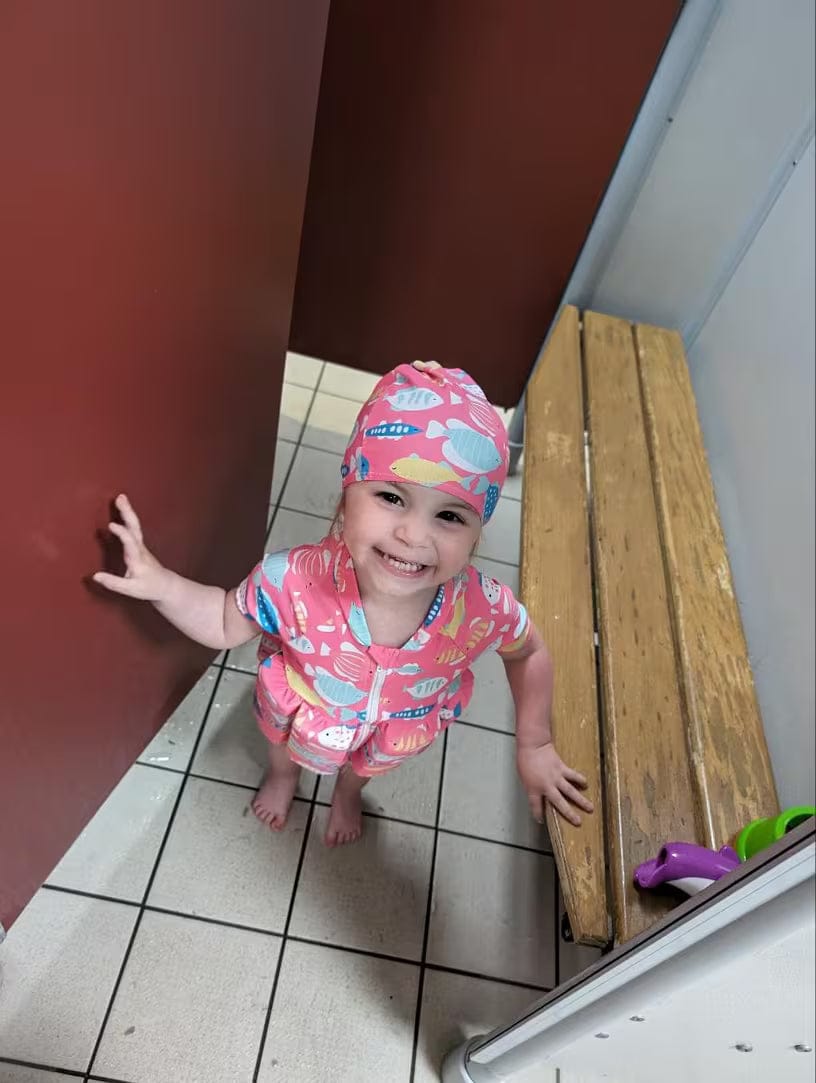 Customer photo review of Kinder Schwimmweste UV Schutz | Schwimmanzug mit Auftrieb