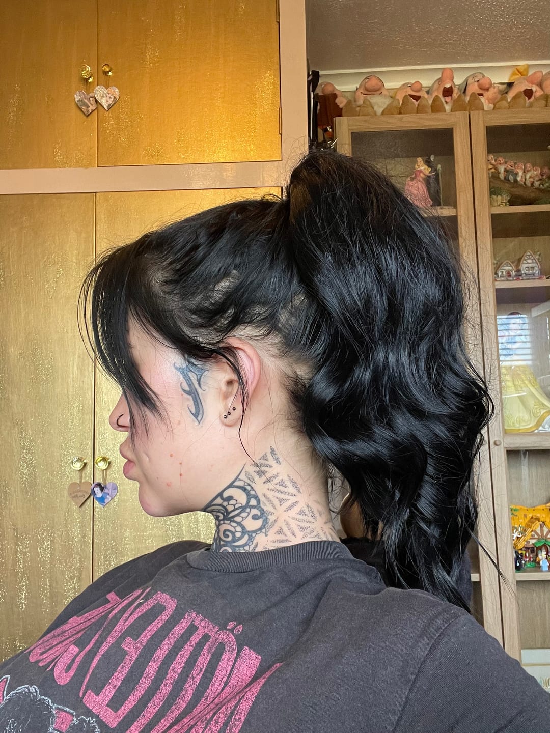 Customer photo review of Stranded Medium Wand Wave Clip-in Ponytail - Colour #1 Black Magic
