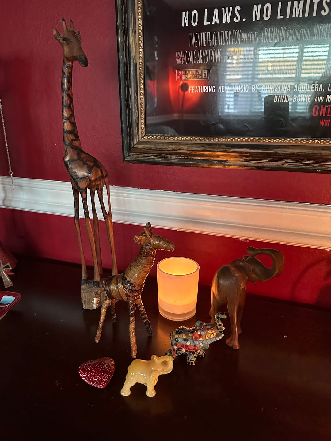 Customer photo review of Banana Fiber Giraffe Sculpture