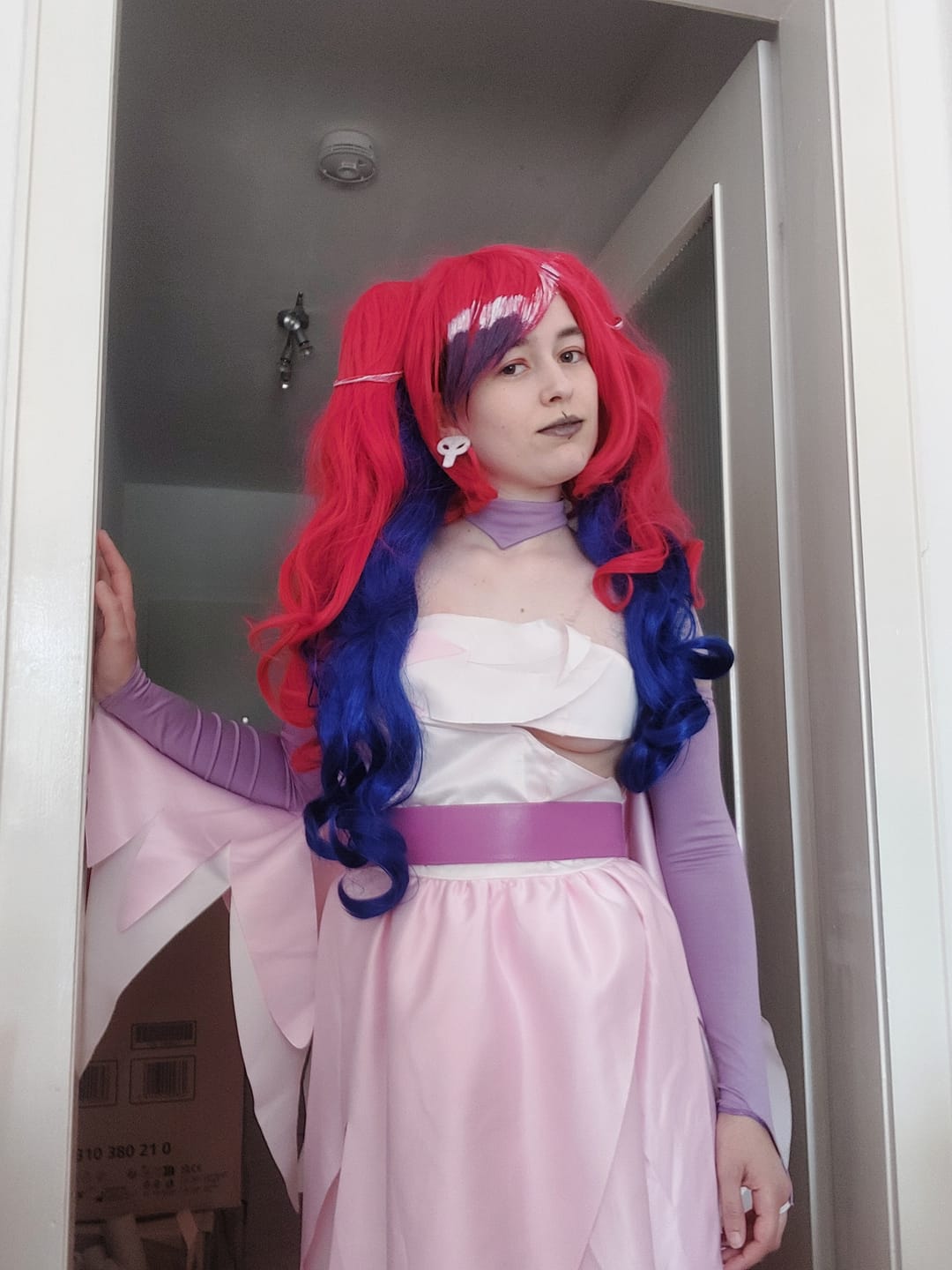 Customer photo review of Velvette Hellaverse rosa Kostüm Hazbin Hotel Velvet Cosplay Outfit
