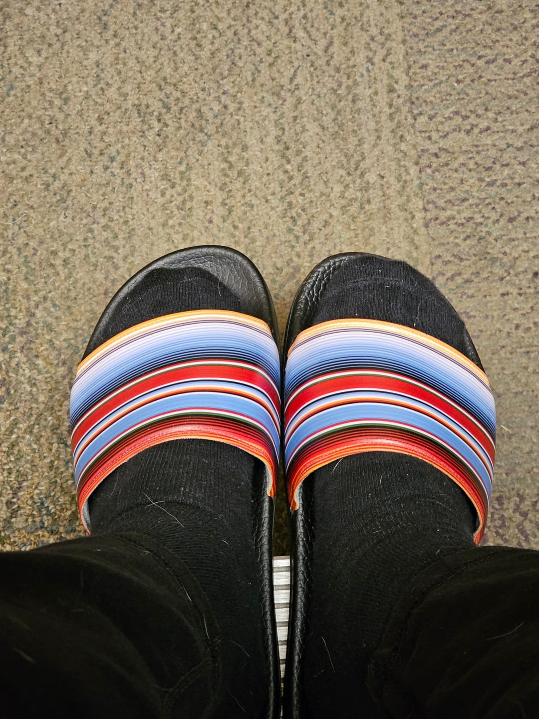 Customer photo review of Serape Men’s slides
