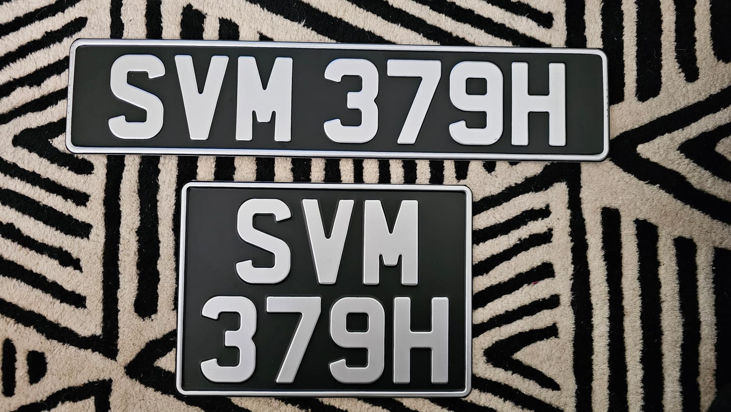 Customer photo review of Classic Metal Pressed Number Plate 520 x 111mm & 11 x 8 inches