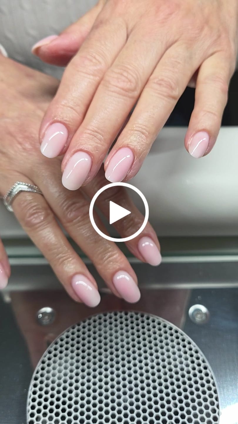 Customer video review of Victoria Vynn Insta Gel 01 Cloud Dancer Self-Leveling Builder Gel