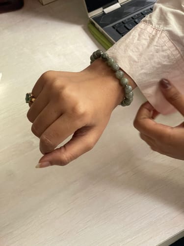 Customer photo review of Natural Labradorite Crystal Bracelet – Vastu Remedy for Intuition & Protective Transformation | 8mm Beads