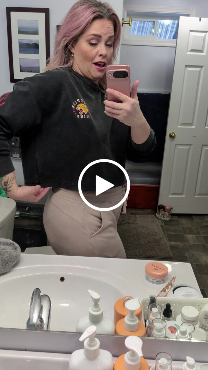 Customer video review of Pussy Power Long Sleeve