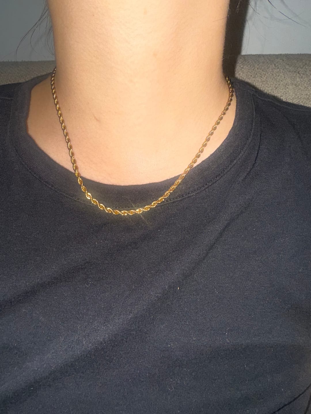 Customer photo review of Free Calla Gold Twisted Chain Necklace