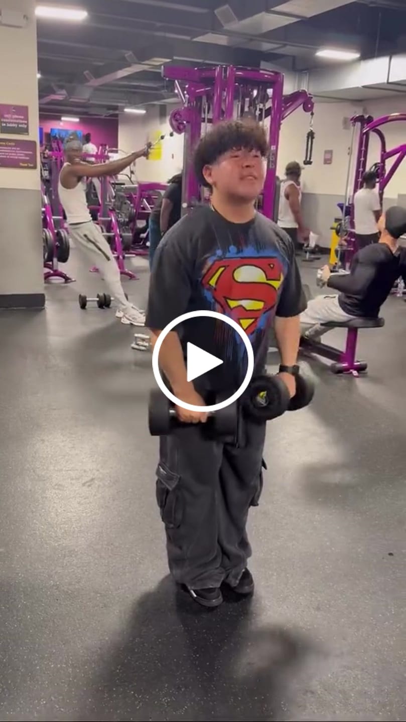 Customer video review of 4044 - Superman Graphic Tees