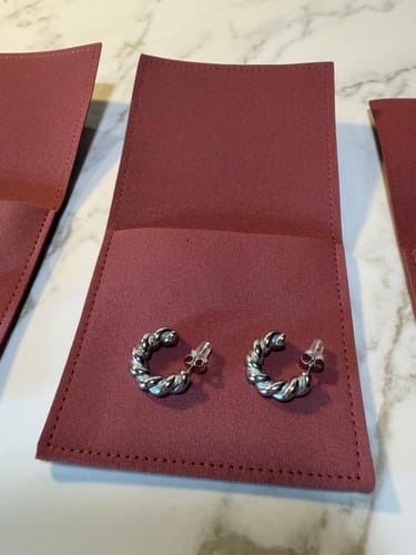 Customer photo review of YULI
