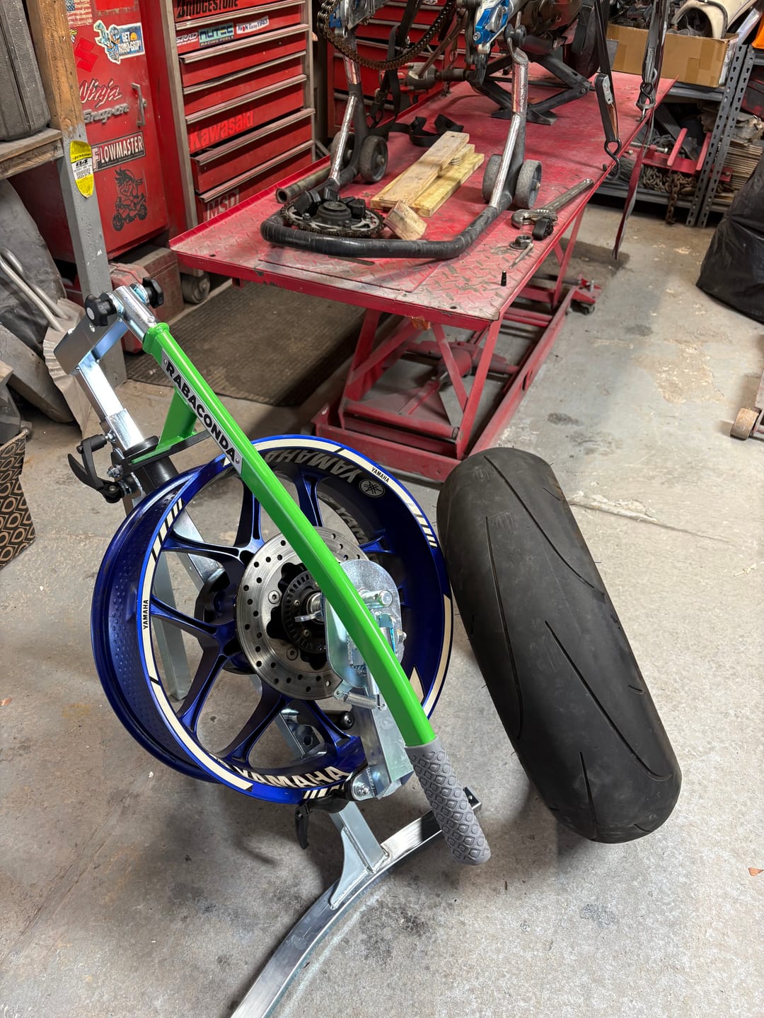 Customer photo review of Rabaconda Street Bike Tire Changer