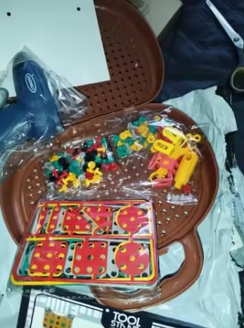 Customer photo review of Kinder Werkbank Spielzeug | Holz Werkzeug Set