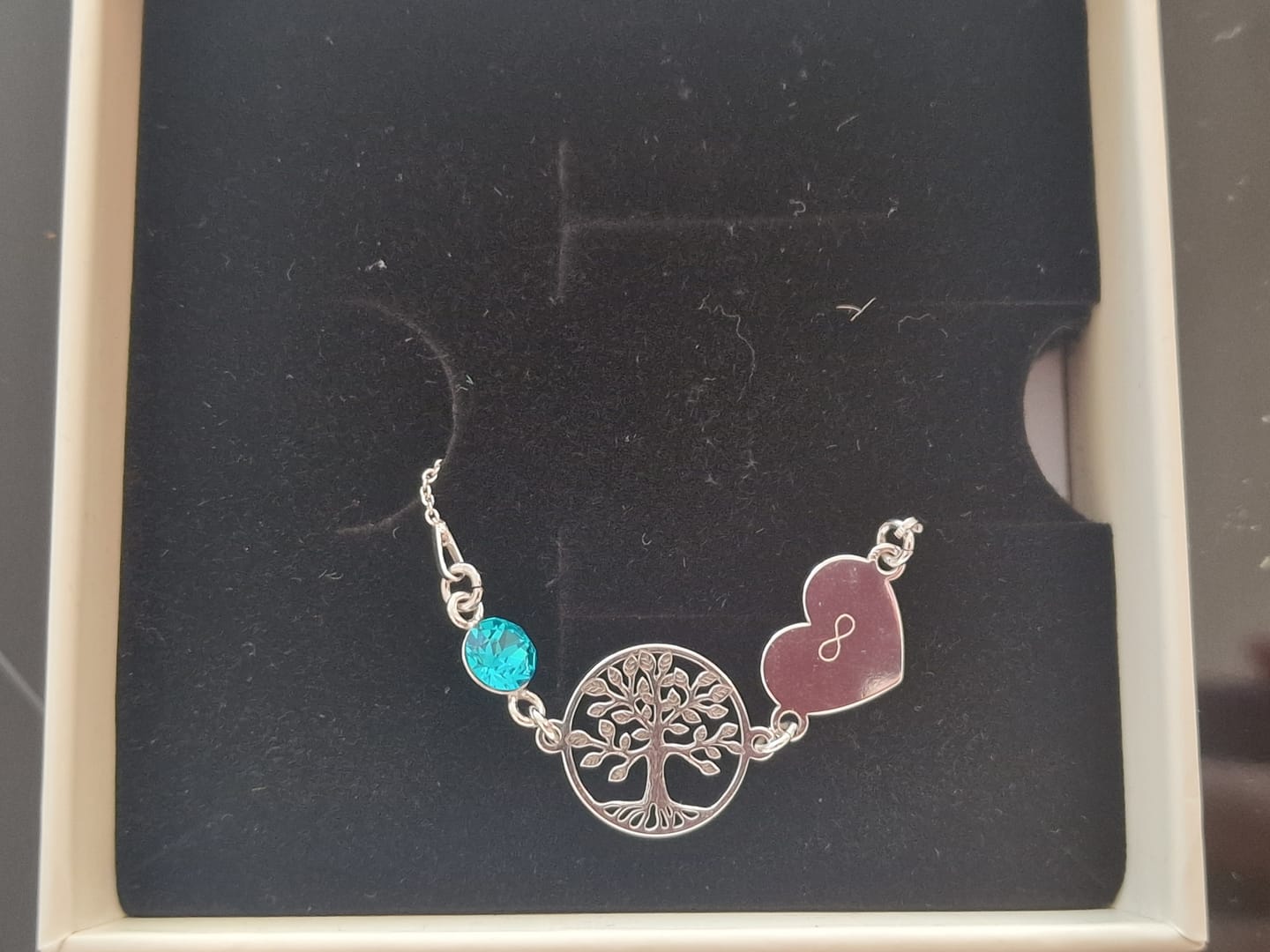 Customer photo review of Armband "Tree of Life" mit Geburtsstein