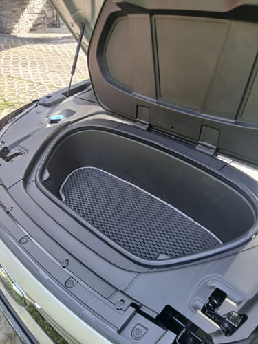 Customer photo review of E-Auto Fußmatten nach Maß - Frunk