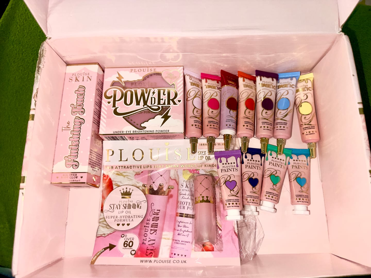 Customer photo review of P.Louise Under-Eye Brightening Powder