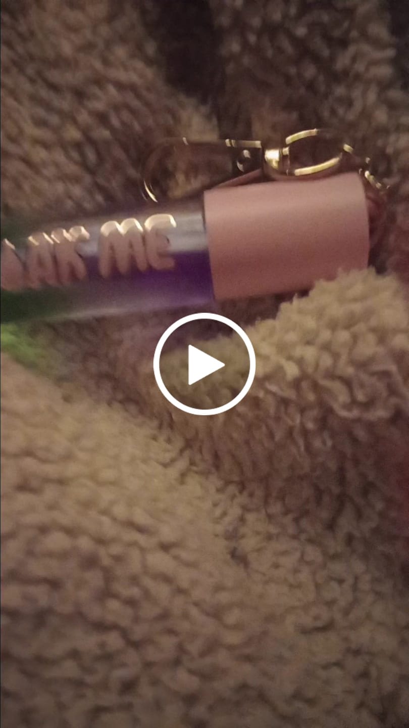 Customer video review of Soak Me Lip Oil