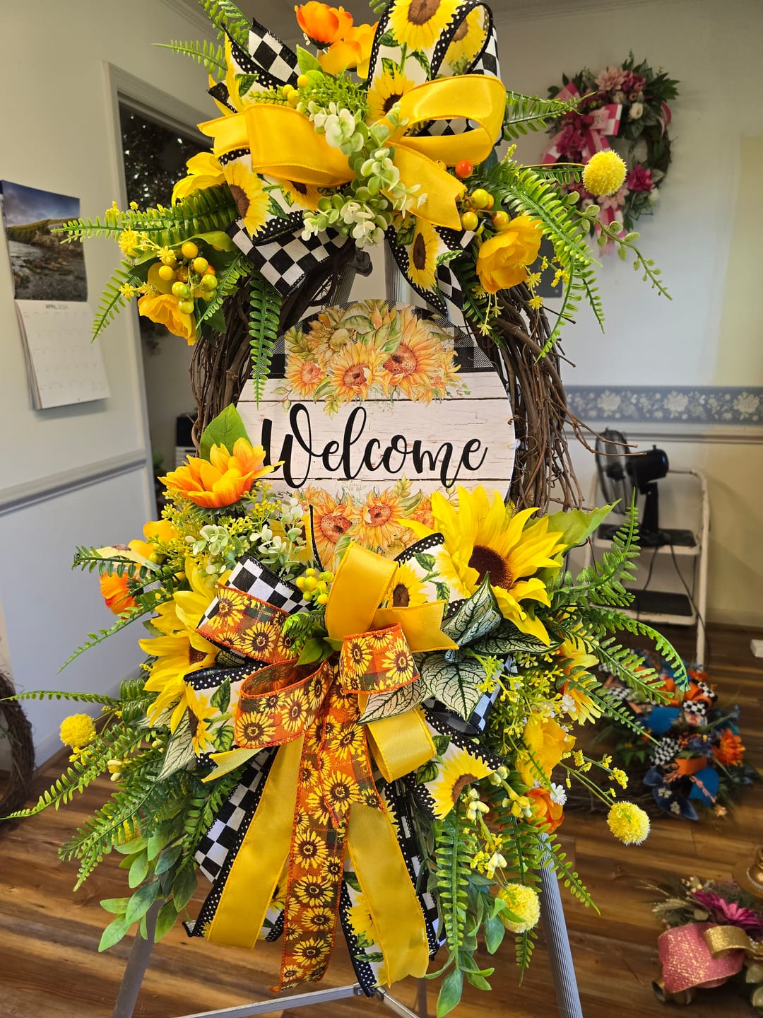 Customer photo review of 16" Oval Grapevine Wreath - DECOE-036