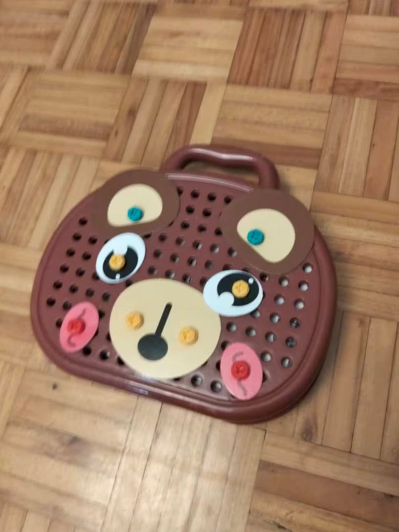 Customer photo review of Kinder Werkbank Spielzeug | Holz Werkzeug Set