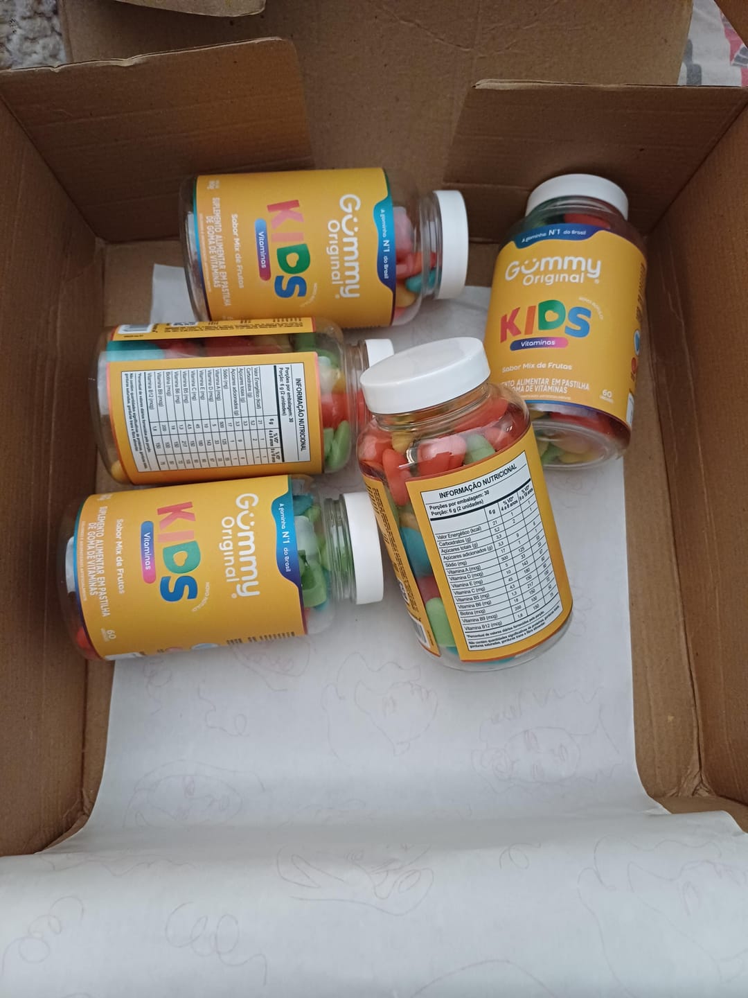 Customer photo review of 6 Gummy kids
