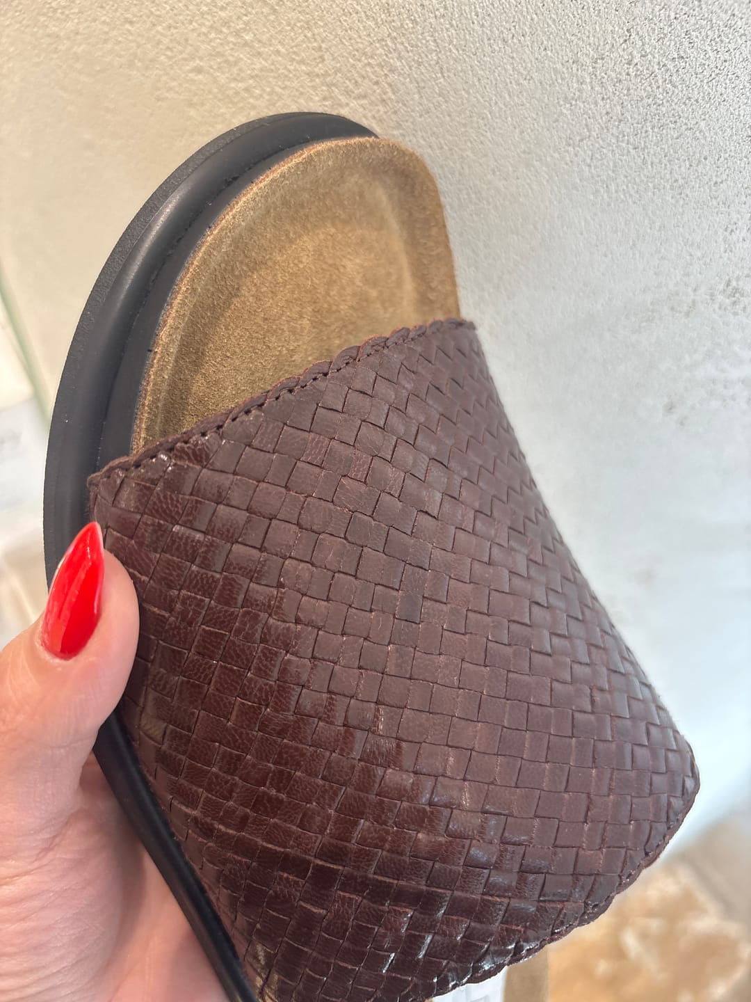 Customer photo review of כפכפי סלייד לנשים Vagabond Effie