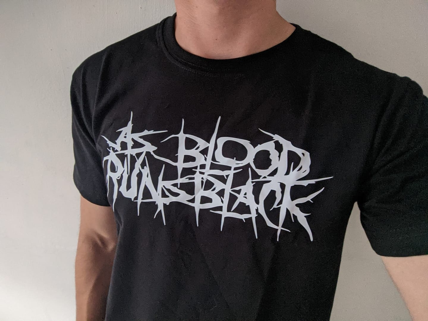 Customer photo review of Camiseta Algodon As Blood Runs Black Logo