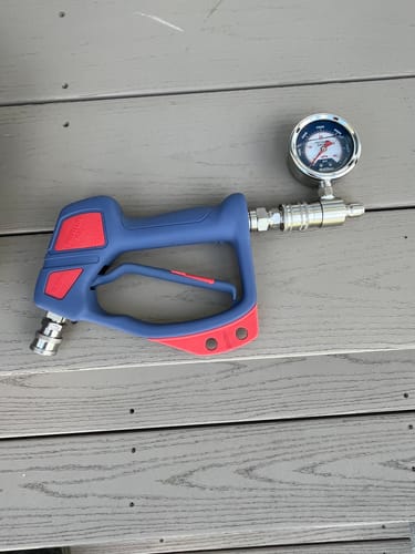 Customer photo review of Pressure Washer Gauge With 3/8" Automatic Quick Connect