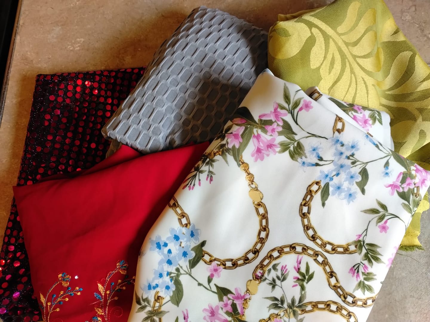 Customer photo review of 1kg Mixed Remnants Fabric Bag- Huge Variety