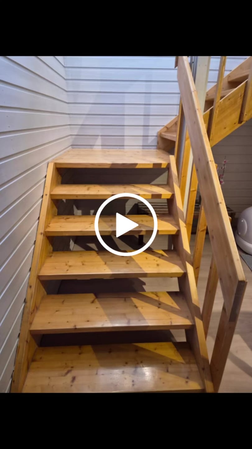 Customer video review of Artisan Oak kontaktplast