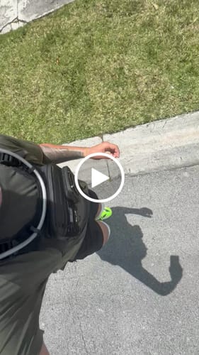 Customer video review of Compression Sleeves V2 for Knees and Legs