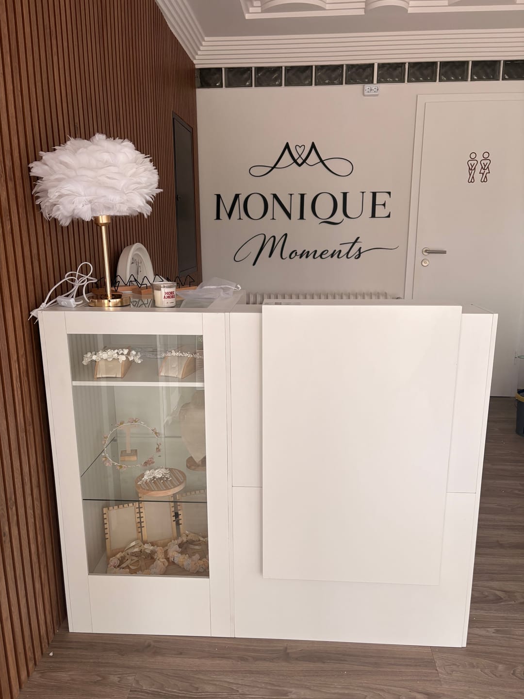 Customer photo review of 3D Logo aus Acrylglas & Holz | Individuelle Wandwerbung & Firmenschilder