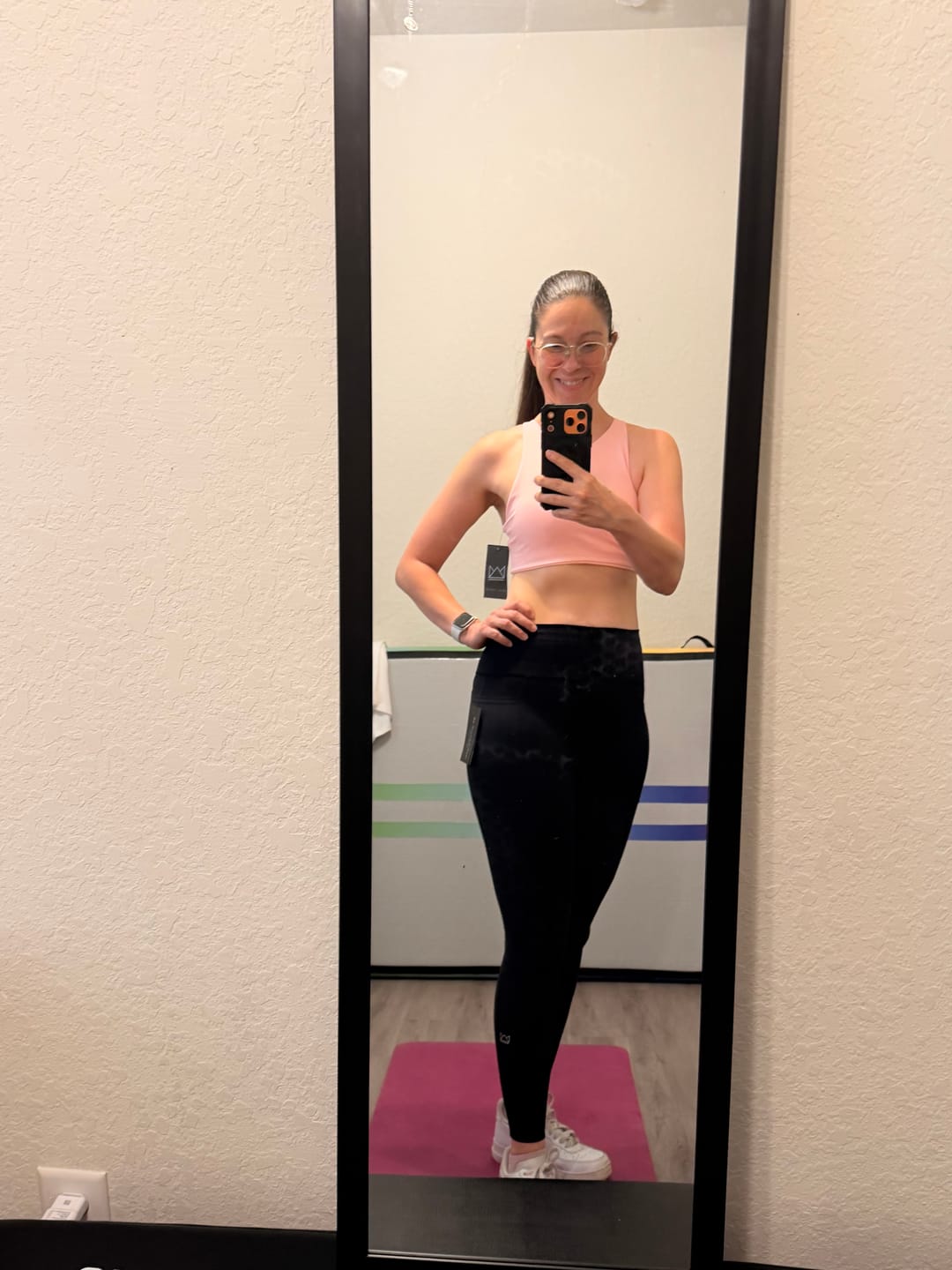 Customer photo review of ESSENCE Full Length Pocket Legging