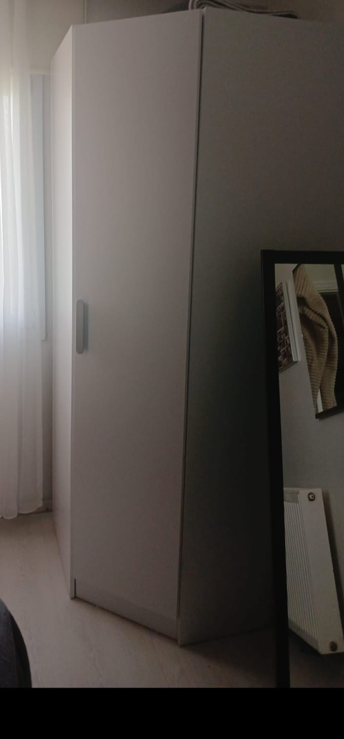 Customer photo review of Rani BA140 Köşe Modül Gardırop Tek Kapaklı 6 Raflı Askılı Elbise Dolabı Tamamlayıcı Köşe Ünitesi Beyaz