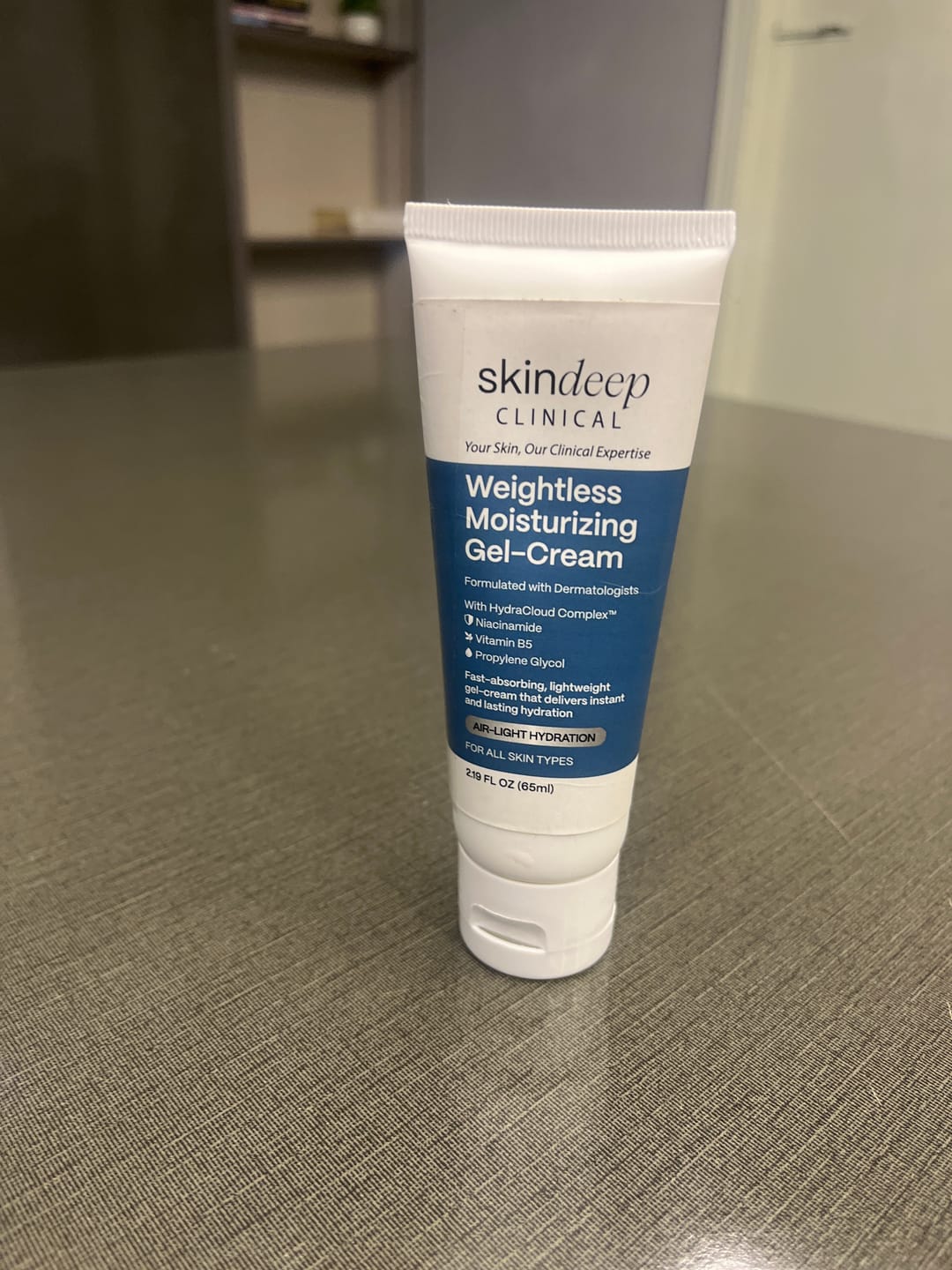 Customer photo review of Weightless Moisturizing Gel-Cream