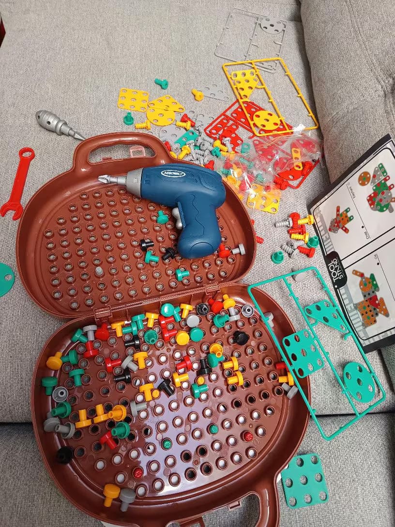 Customer photo review of Kinder Werkbank Spielzeug | Holz Werkzeug Set