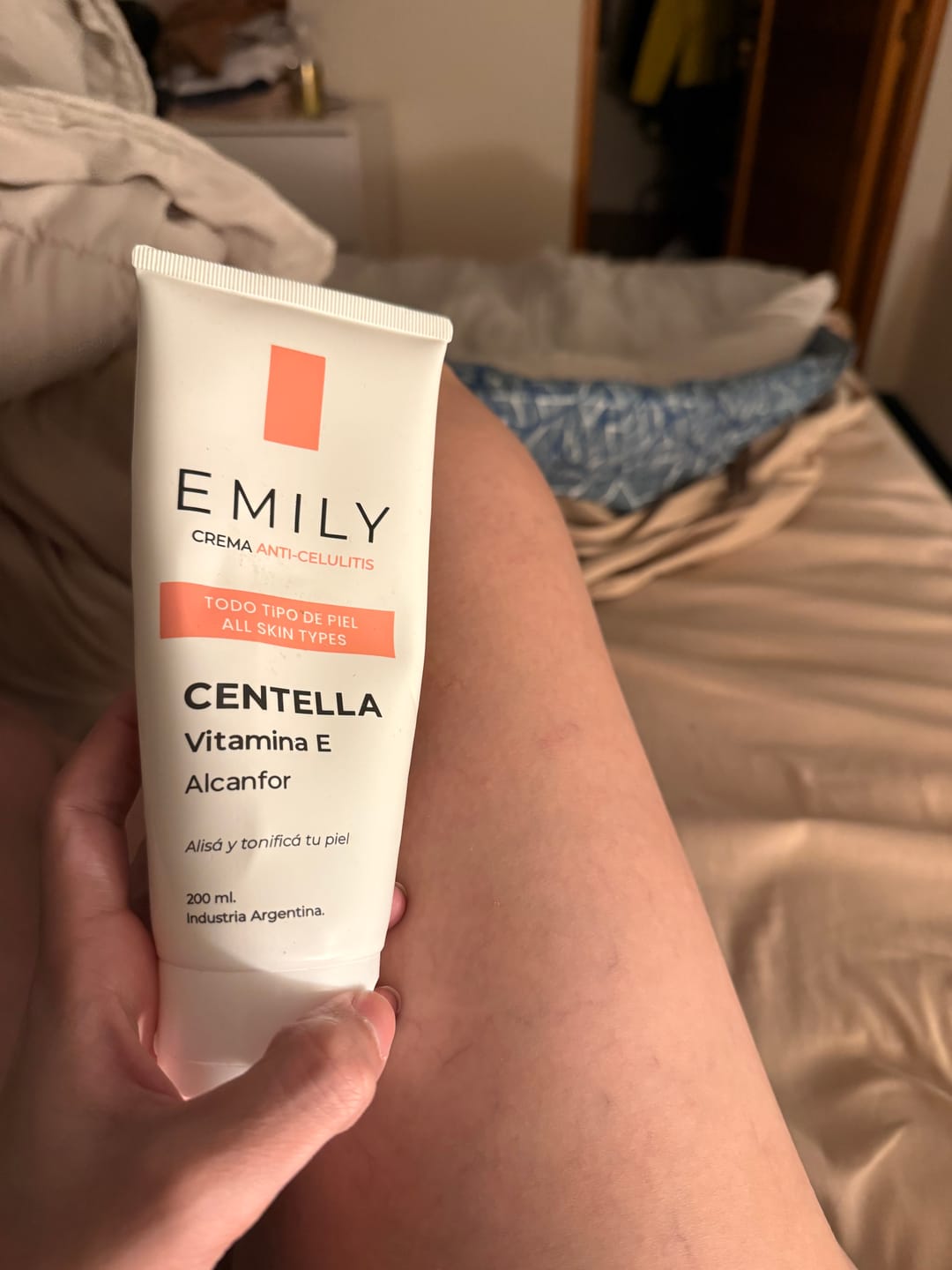 Customer photo review of Crema para Celulitis  Emily • 200ml