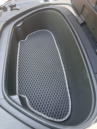 Customer photo review of E-Auto Fußmatten nach Maß - Frunk