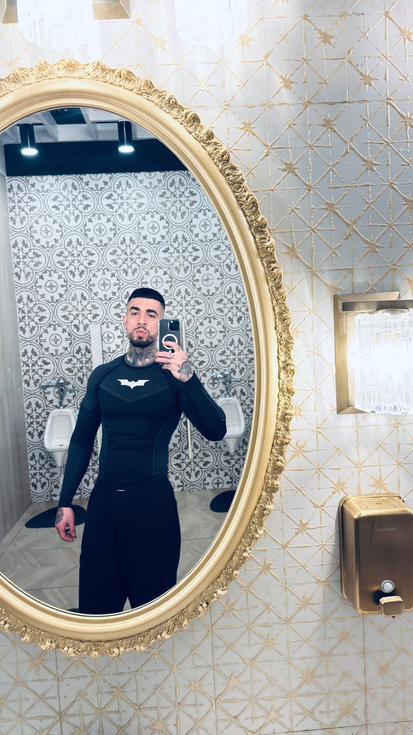 Customer photo review of 8004 - Batman Compression Longsleeves
