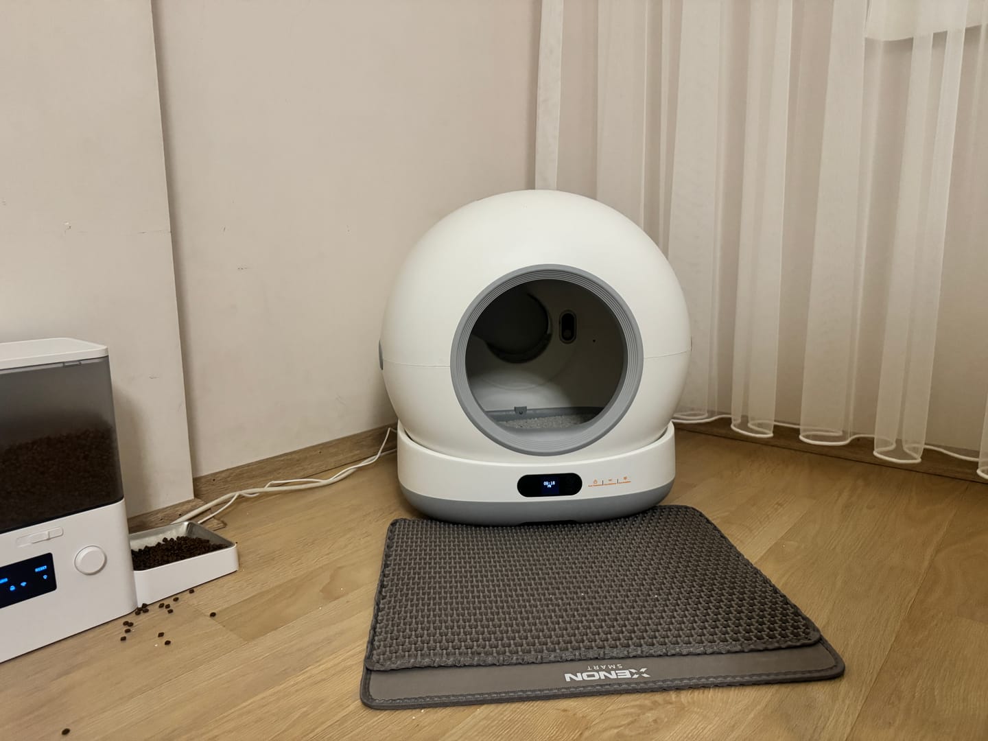 Customer photo review of Otomatik Kedi Tuvaleti | 72L, 7L Atık Hazneli, UV, Wifi, Mobil Kontrol, Akıllı Kedi Tuvaleti (X8624)