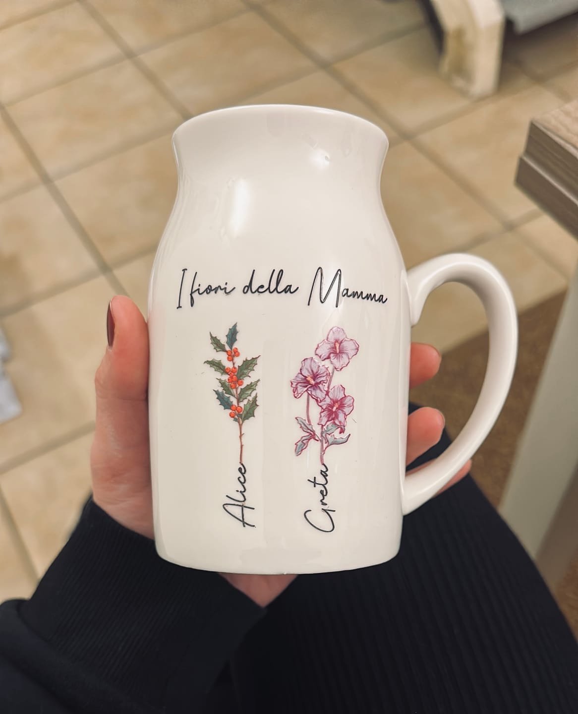 Customer photo review of Il giardino della mamma – Vaso personalizzato con nome e fiori per mamma e nonna