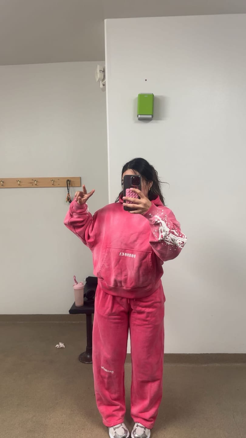 Customer photo review of 2129 - Core Baggy Sweats