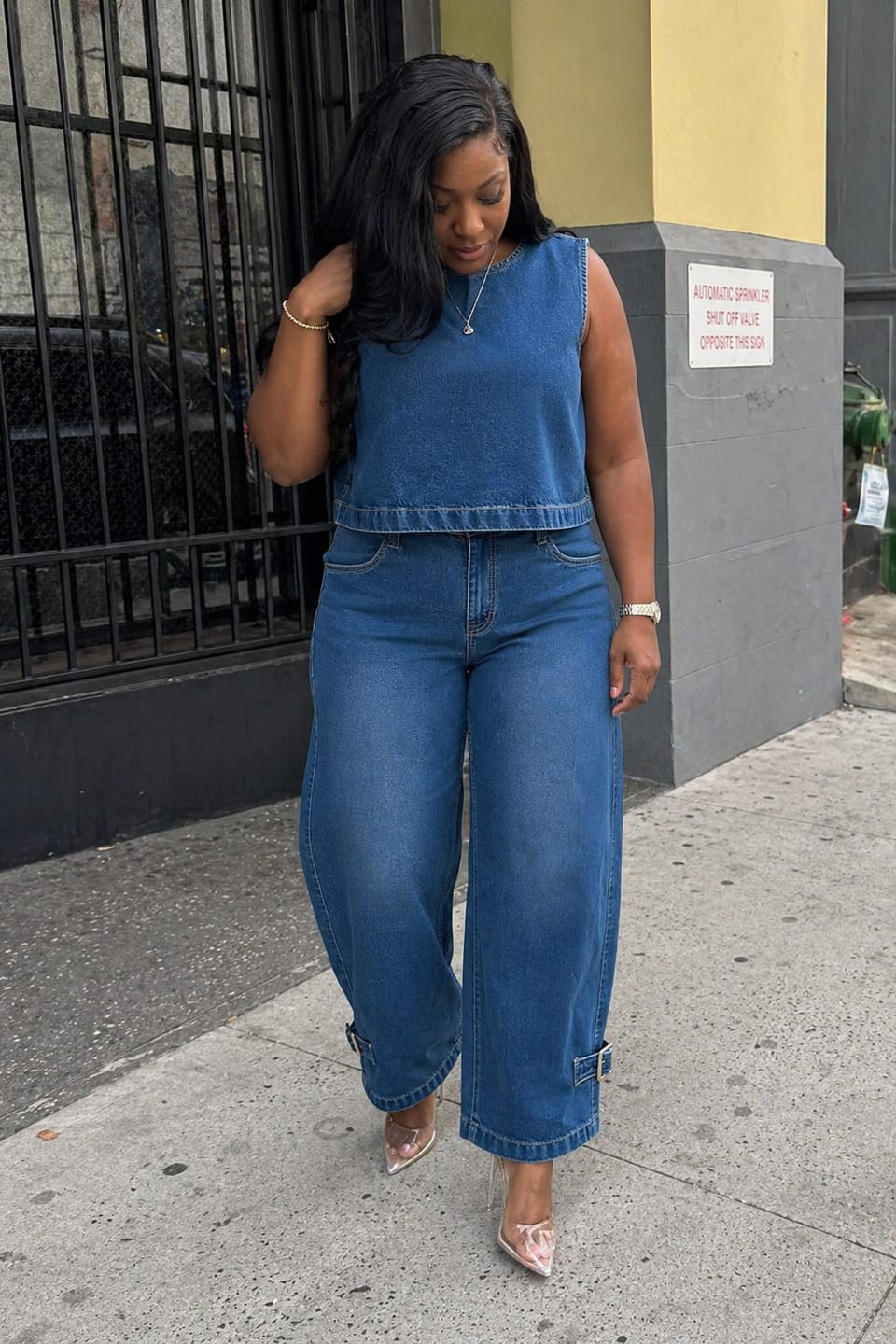 Customer photo review of High Waisted Wide Leg Buckle Pockets Solid Color Jean Pants Bottoms