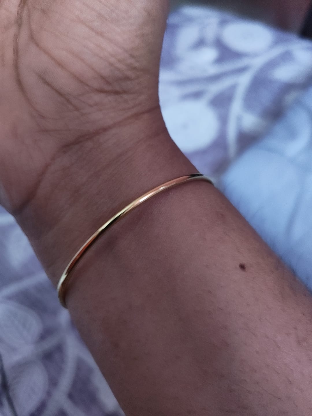 Customer photo review of Round Wire Bangle Bracelet