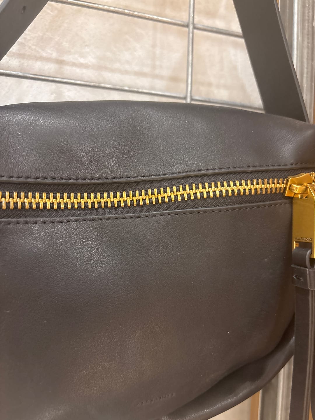Customer photo review of תיק צד לנשים Noemie Large