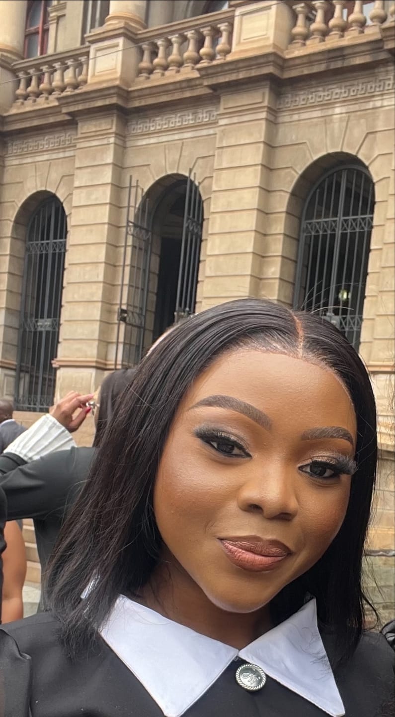 Customer photo review of Double Drawn Full Frontal Human Hair BOB Wig - Stunning and Natural Looking Wig
