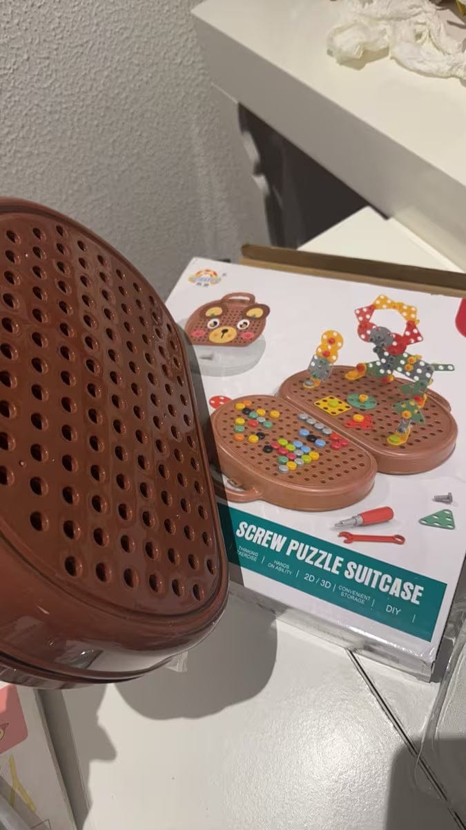 Customer photo review of Kinder Werkbank Spielzeug | Holz Werkzeug Set