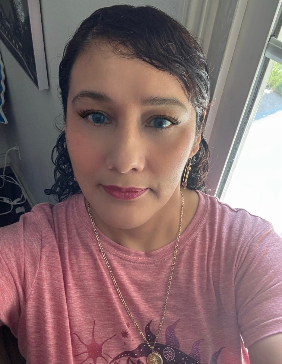 Customer photo review of Pixie Blue Prescription Coloured Contact Lenses
