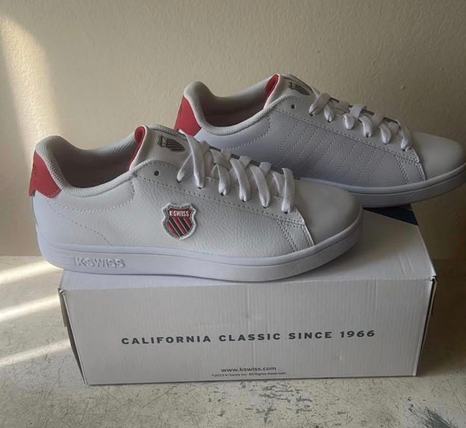 Customer photo review of 04412-128-M | COURT SHIELD II | WHITE/PEACOAT/MARS RED