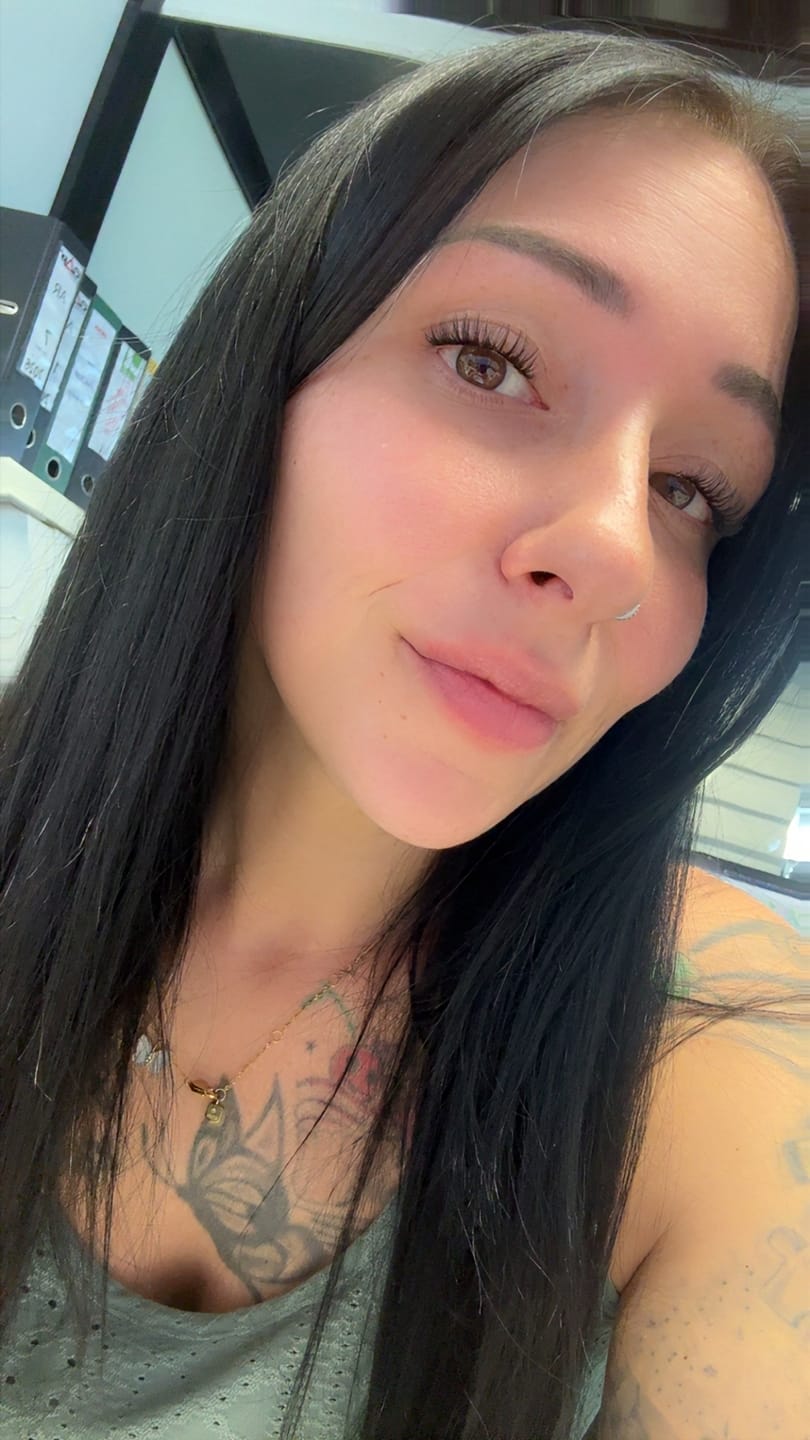 Customer photo review of ALL-IN-ONE Wimpern Kit