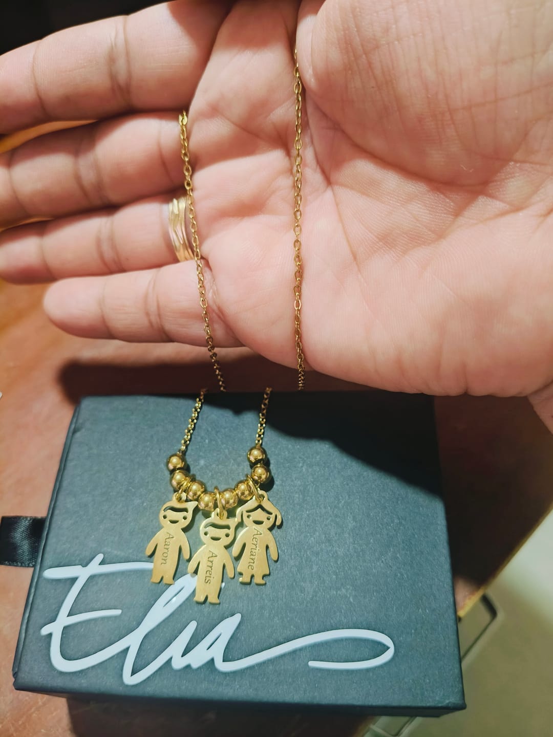 Customer photo review of Script-MT Name Necklace
