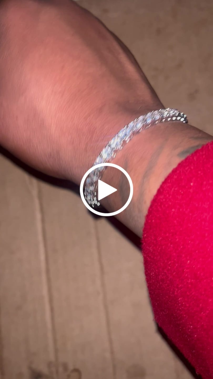 Customer video review of 4.5mm Tennis Bracelet -  White Gold